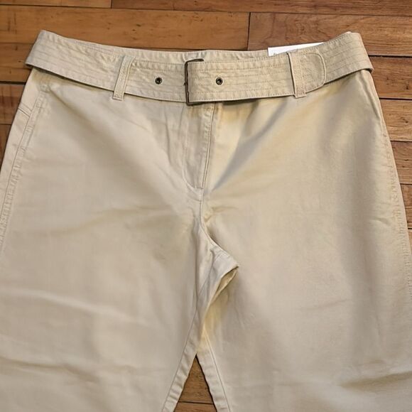 NWT LOFT Women’s Belted Khaki Low Waist Cropped Pants Size 12 - Picture 2 of 8